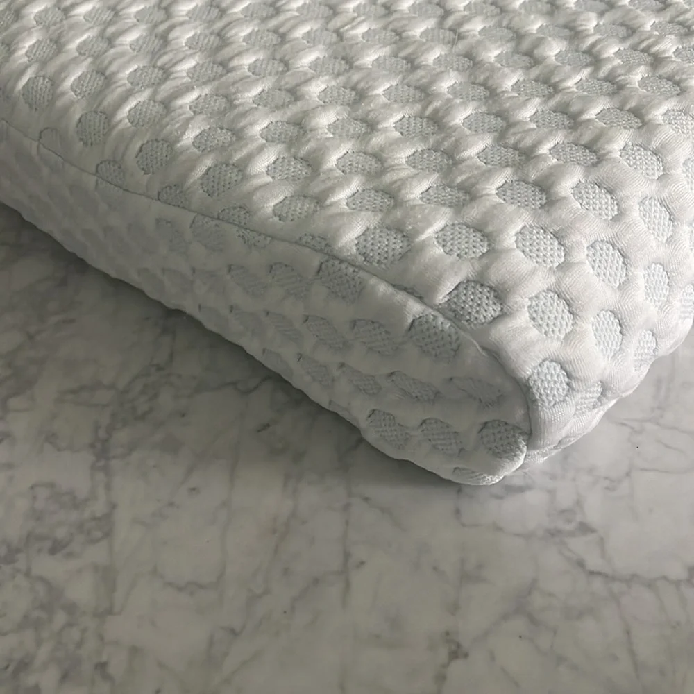 ❤️ Memory Foam Pillow